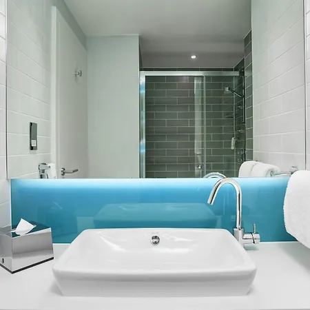 Express - - Dusseldorf By Ihg