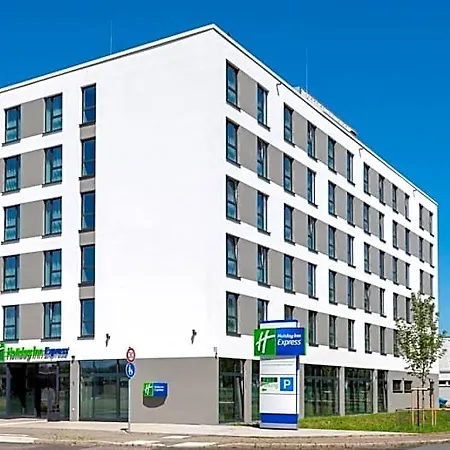 Express - - Dusseldorf By Ihg Szálloda 3*