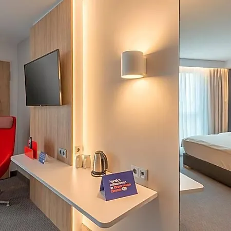 Express - - Dusseldorf By Ihg Szálloda 3*