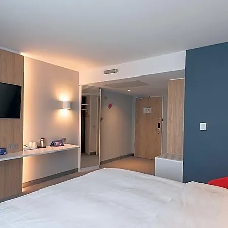 Szálloda Express - - Dusseldorf By Ihg