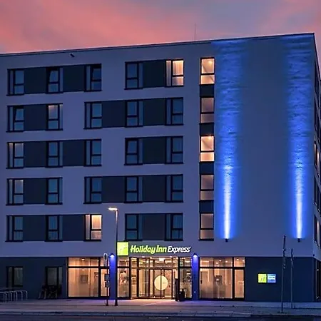 Express - - Dusseldorf By Ihg