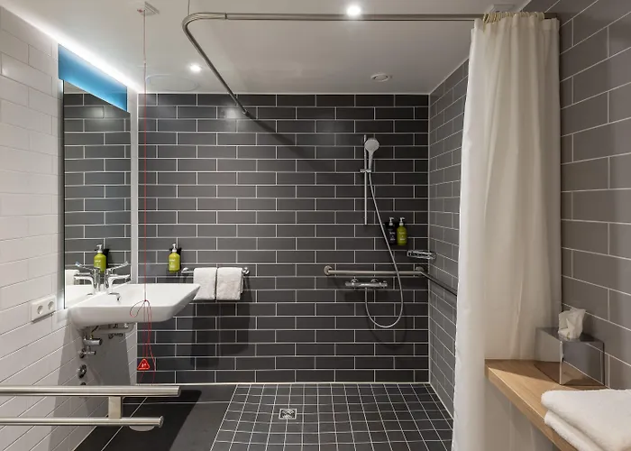 Express - - Dusseldorf By Ihg