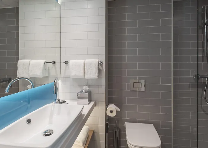 Express - - Dusseldorf By Ihg クレーフェルト