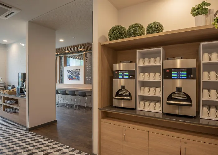 Express - - Dusseldorf By Ihg ホテル