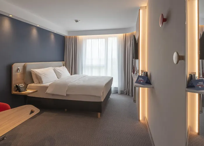 ホテル Express - - Dusseldorf By Ihg